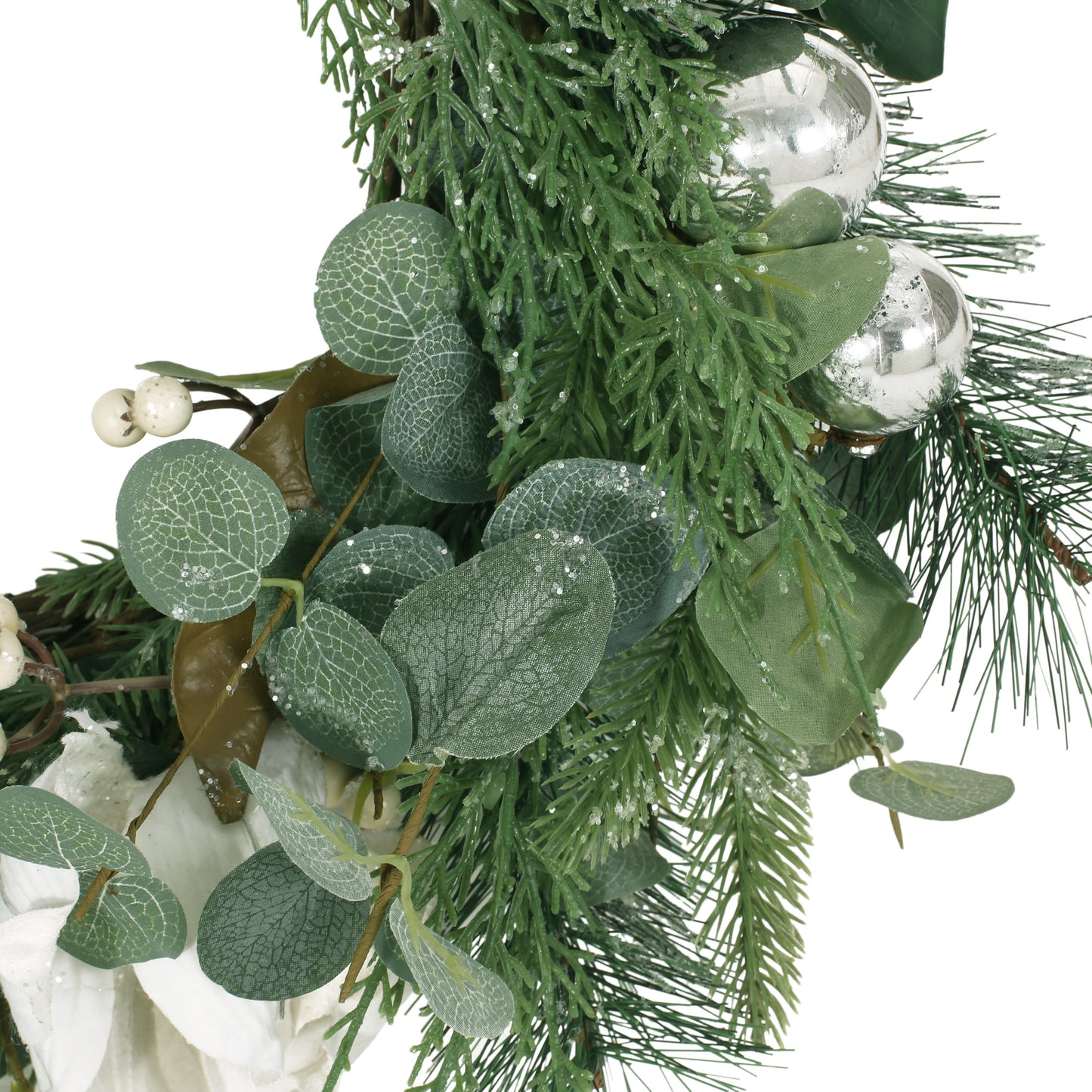 26" PINENEEDLE WREATH WITH BALL